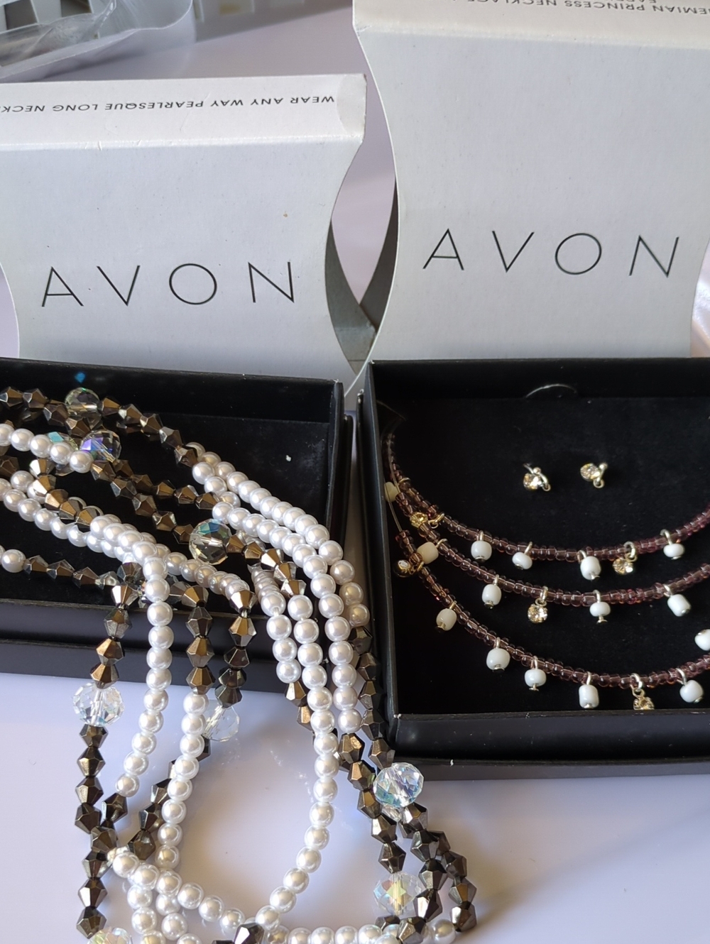 ☀️Avon Multi-Strand Bohemian Princess & Pearlesque Long Necklaces NIB